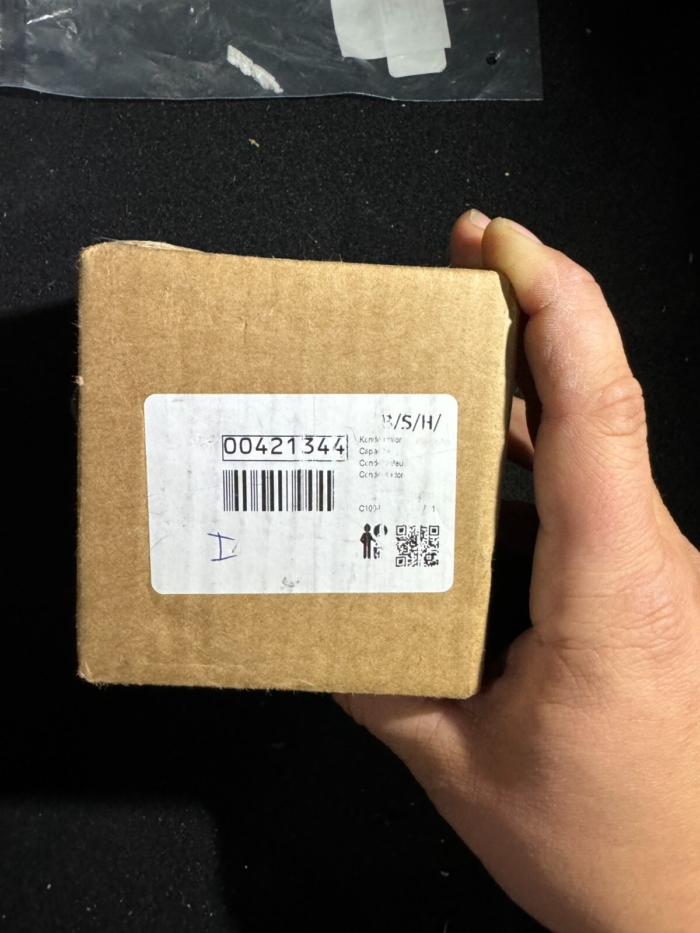 OEM Thermador Capacitor Part# 00421344 NEW
