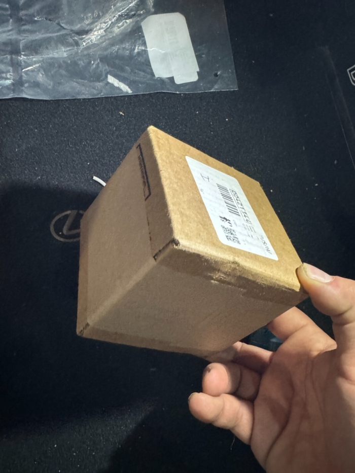 OEM Thermador Capacitor Part# 00421344 NEW - Image 2