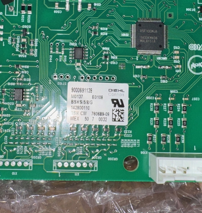 12012946 BOSCH RANGE OVEN ELECTRONIC CONTROL BOARD 9000691139 - Image 2