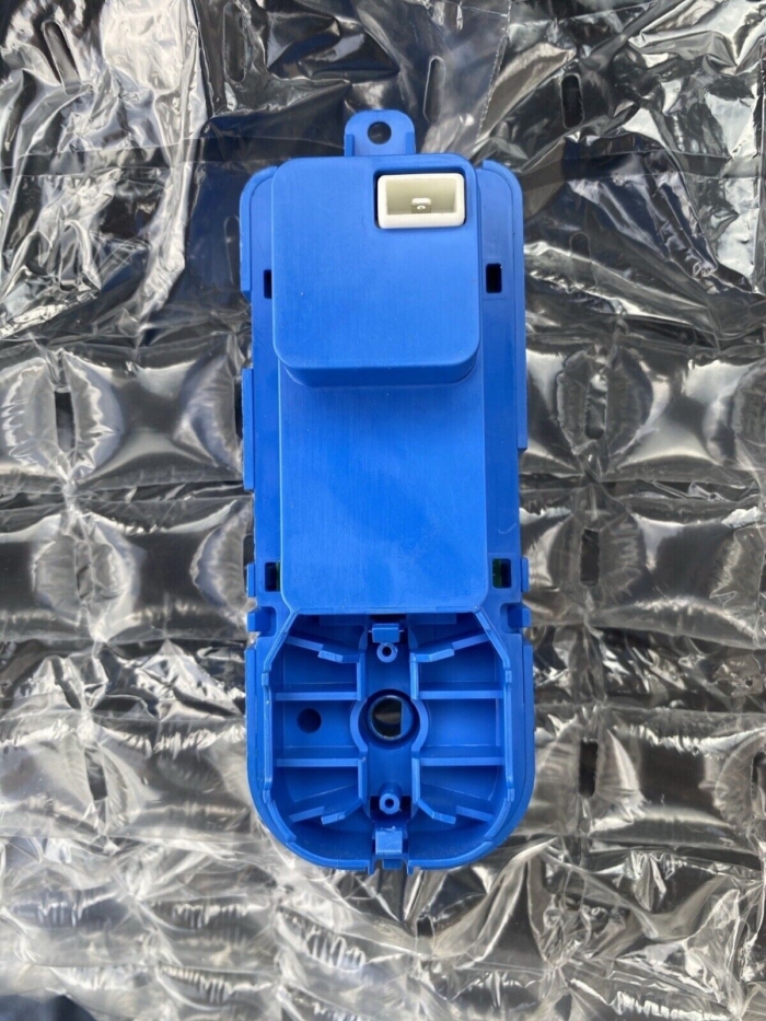 12024417 New Genuine OEM Bosch Module Relay - Image 2